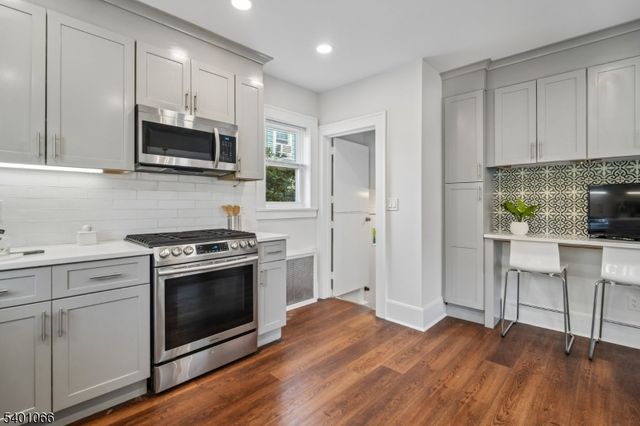157 Parker Ave, Maplewood Twp., NJ 07040
