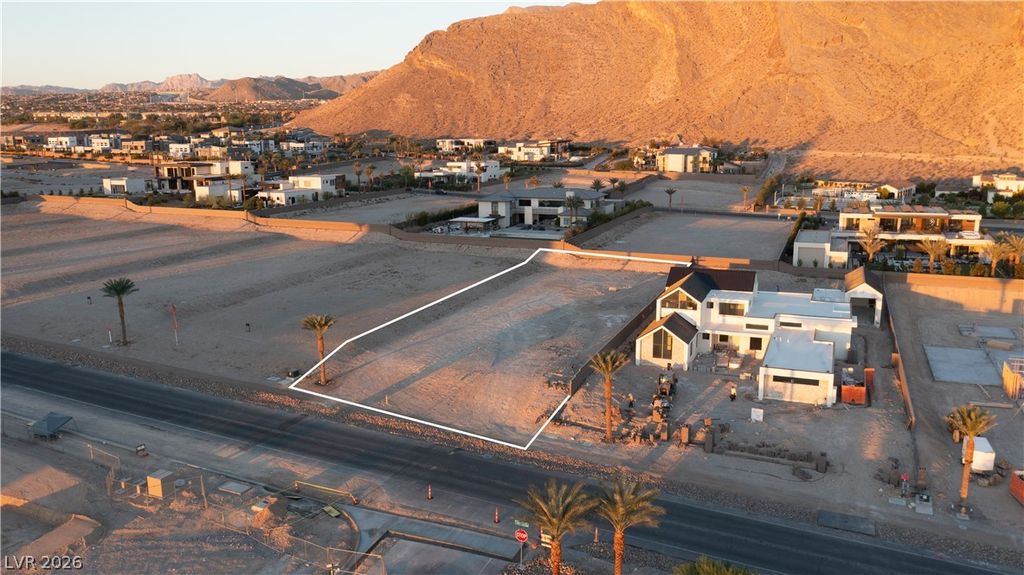 4195 North Grand Canyon Drive, Las Vegas, NV 89129 — photo 5