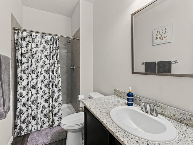6331 Gannett Dr NE, Rio Rancho, NM 87144