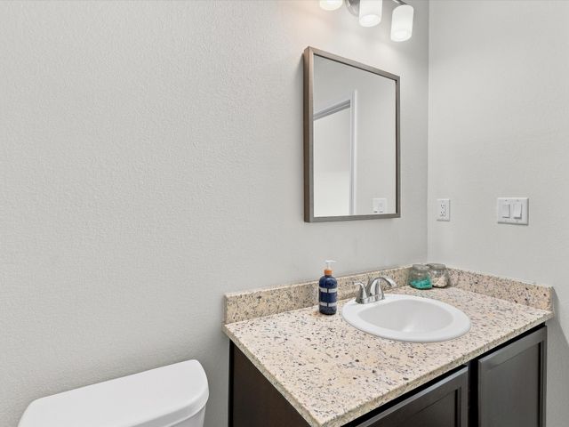 6331 Gannett Dr NE, Rio Rancho, NM 87144