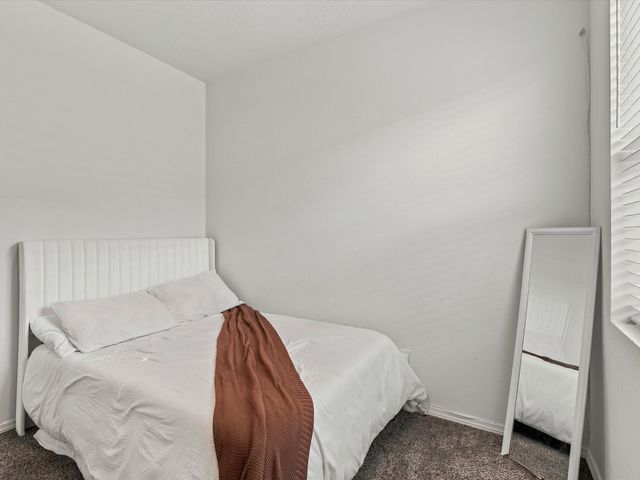 6331 Gannett Dr NE, Rio Rancho, NM 87144