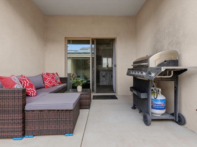 6331 Gannett Dr NE, Rio Rancho, NM 87144
