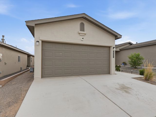 6331 Gannett Dr NE, Rio Rancho, NM 87144