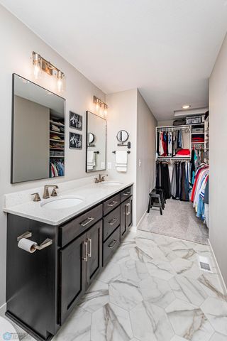 624 10th Avenue N, Fargo, ND 58102