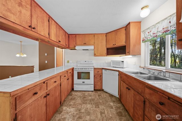 12912 90th Street Ct, Anderson Island, WA 98303