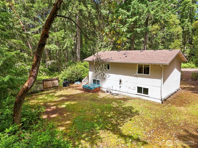 12912 90th Street Ct, Anderson Island, WA 98303