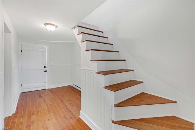 1055 Ridgefield RD, Mathews, VA 23109