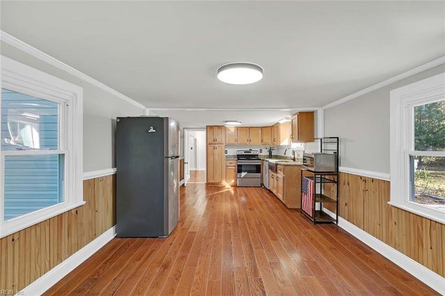 1055 Ridgefield RD, Mathews, VA 23109