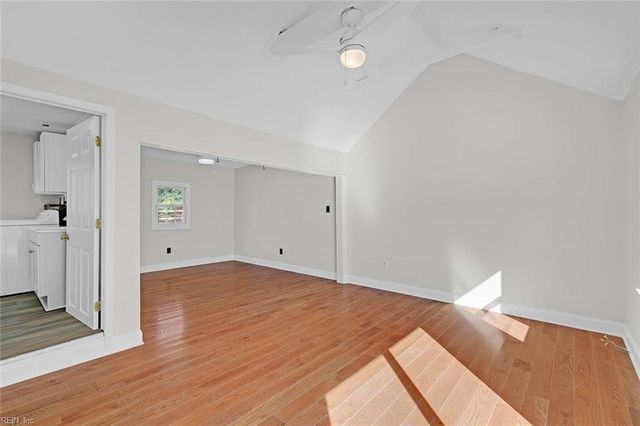 1055 Ridgefield RD, Mathews, VA 23109