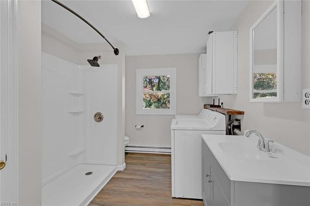 1055 Ridgefield RD, Mathews, VA 23109