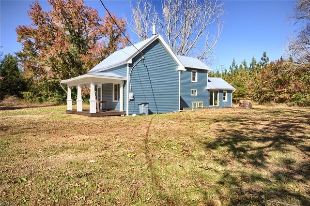 1055 Ridgefield RD, Mathews, VA 23109