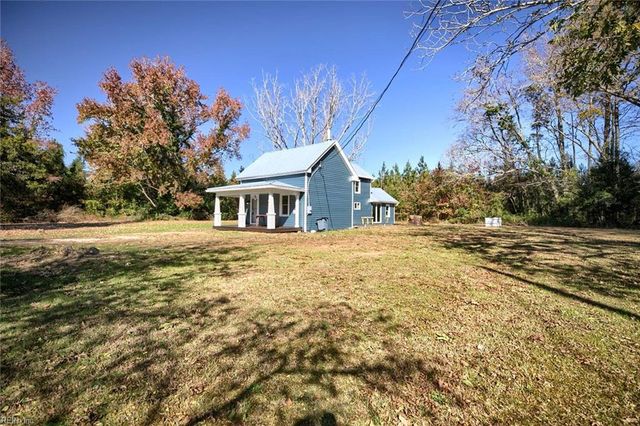 1055 Ridgefield RD, Mathews, VA 23109