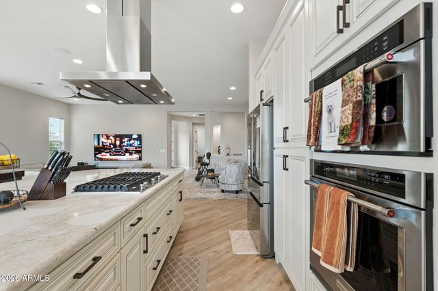 472 E BRACCIANO Avenue, Queen Creek, AZ 85140