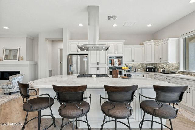 472 E BRACCIANO Avenue, Queen Creek, AZ 85140