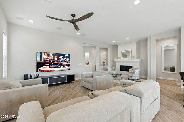 472 E BRACCIANO Avenue, Queen Creek, AZ 85140