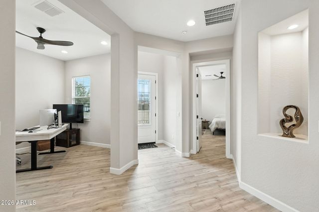 472 E BRACCIANO Avenue, Queen Creek, AZ 85140