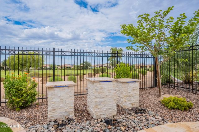 472 E BRACCIANO Avenue, Queen Creek, AZ 85140