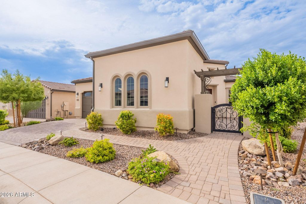 472 E BRACCIANO Avenue, Queen Creek, AZ 85140 — photo 4