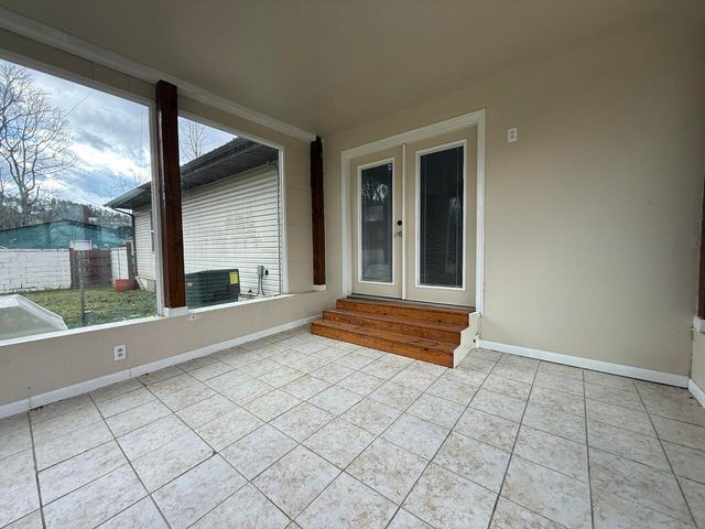 1331 Old Barbourville Road, Corbin, KY 40701