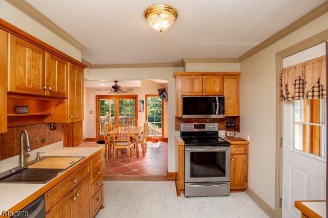 922 US 202 N, Readington Twp., NJ 08853