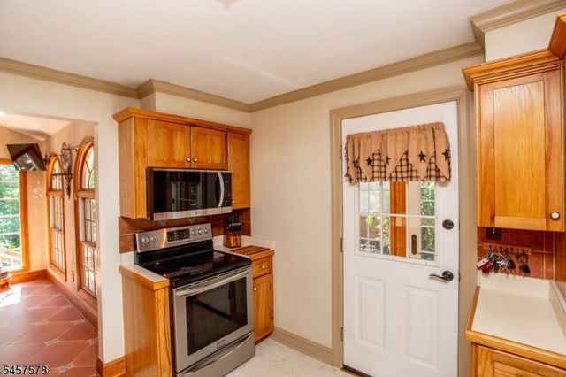 922 US 202 N, Readington Twp., NJ 08853