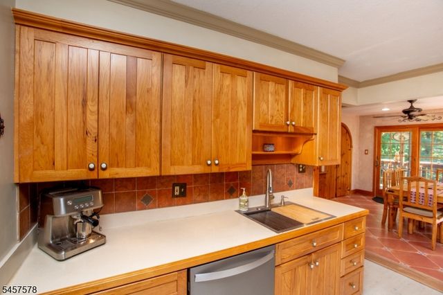 922 US 202 N, Readington Twp., NJ 08853