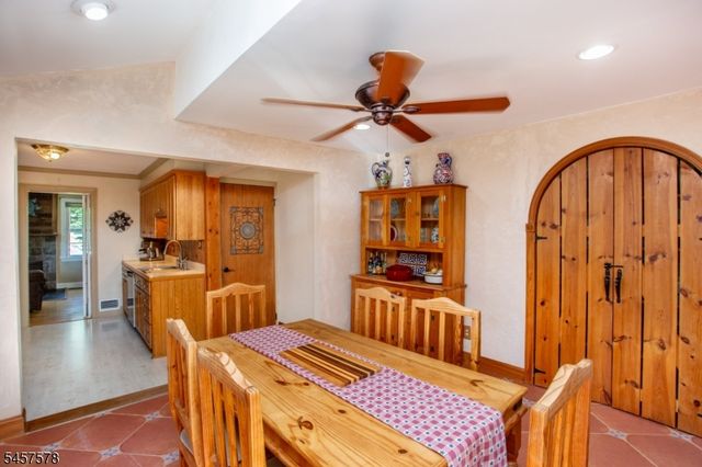 922 US 202 N, Readington Twp., NJ 08853