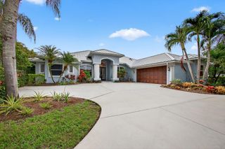 4821 SW Lake Grove Circle, Palm City, FL 34990