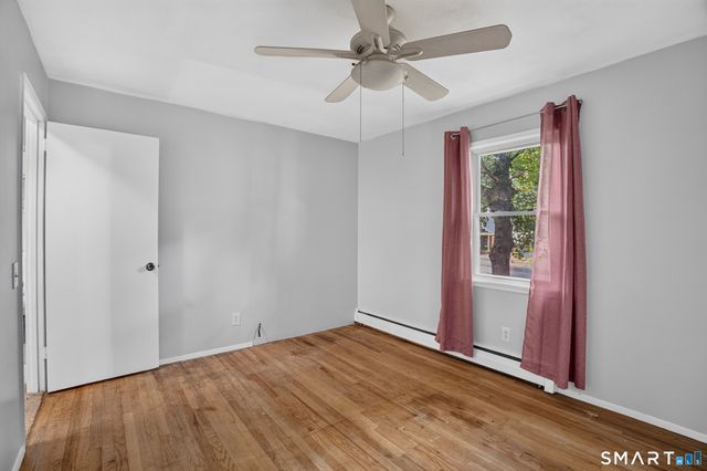 34 Columbia Road, Enfield, CT 06082