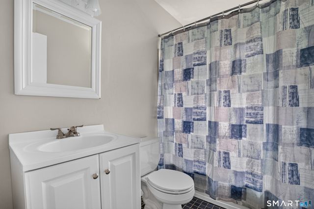 34 Columbia Road, Enfield, CT 06082