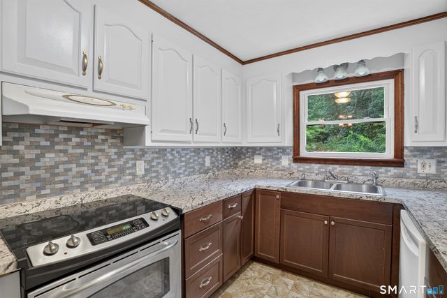 34 Columbia Road, Enfield, CT 06082