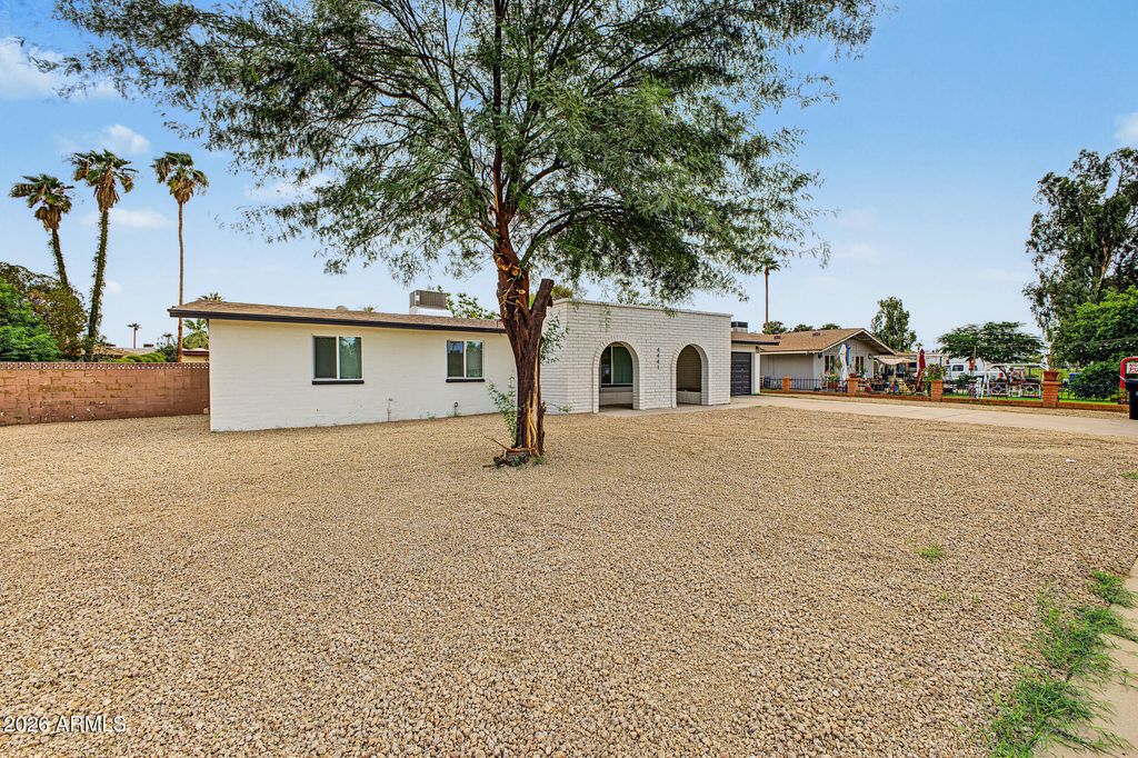 4441 N 63rd Avenue, Phoenix, AZ 85033 — photo 5