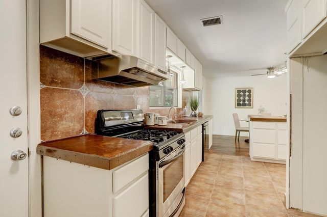 4546 Warm Springs Road, Houston, TX 77035