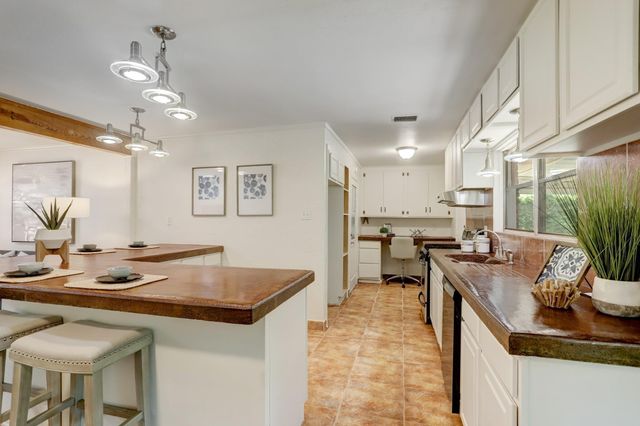 4546 Warm Springs Road, Houston, TX 77035