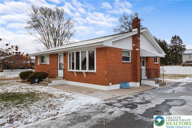 442 Avon Street, Palmer Twp, PA 18045