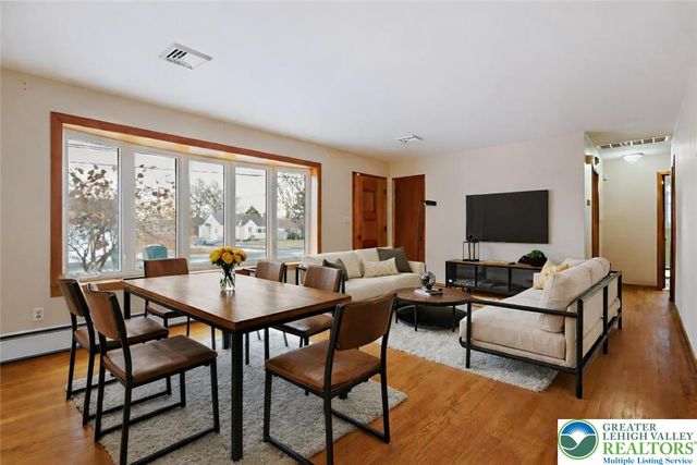 442 Avon Street, Palmer Twp, PA 18045