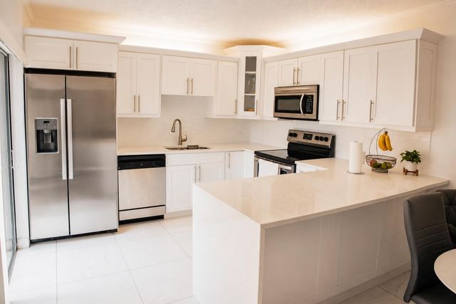 1700 EMBASSY Drive 408, West Palm Beach, FL 33401