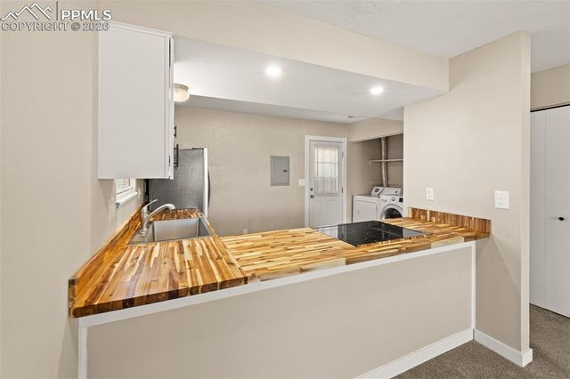 2429 Cherokee Park Place, Colorado Springs, CO 80915