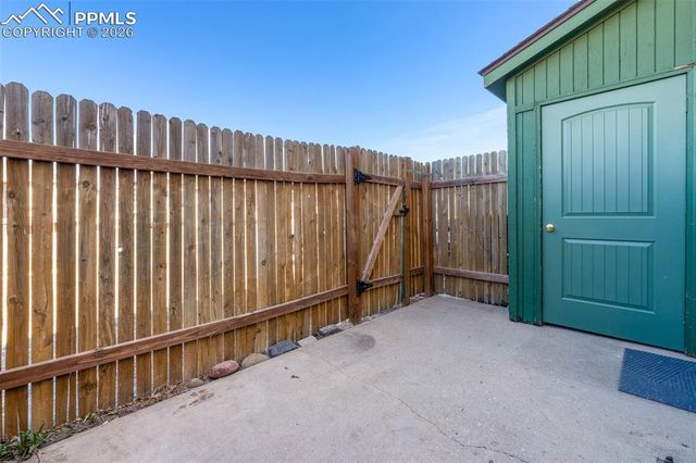 2429 Cherokee Park Place, Colorado Springs, CO 80915