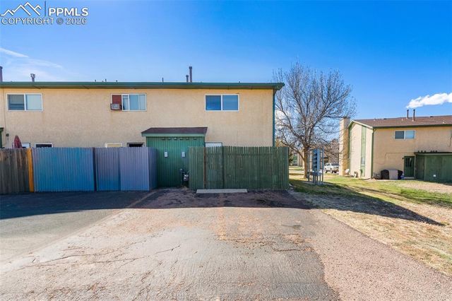 2429 Cherokee Park Place, Colorado Springs, CO 80915