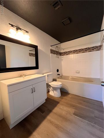 6233 Ilanos Lane D, Las Vegas, NV 89108