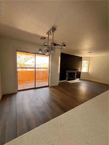 6233 Ilanos Lane D, Las Vegas, NV 89108