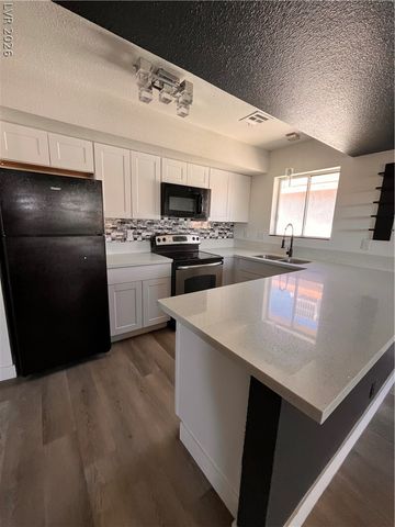 6233 Ilanos Lane D, Las Vegas, NV 89108
