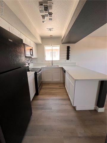 6233 Ilanos Lane D, Las Vegas, NV 89108