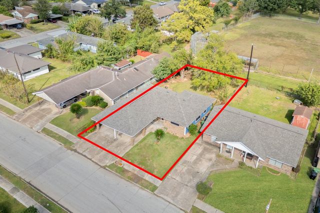 8427 Guinevere Street, Houston, TX 77029