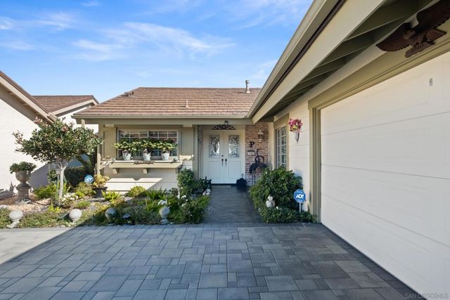 1169 Calle Del Baston, San Marcos, CA 92078