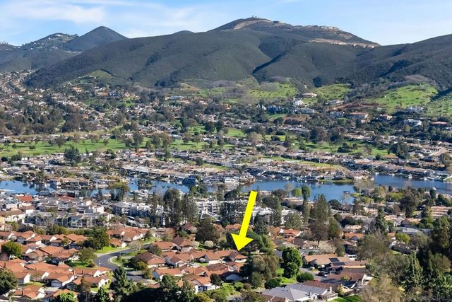 1169 Calle Del Baston, San Marcos, CA 92078