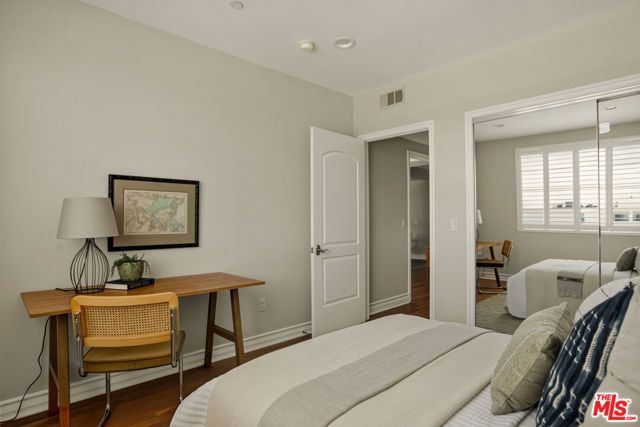 837 N Hudson Avenue 402, Los Angeles, CA 90038