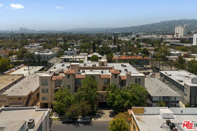 837 N Hudson Avenue 402, Los Angeles, CA 90038