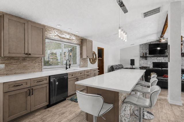3110 SHADOW OAKS DRIVE, Holiday, FL 34690